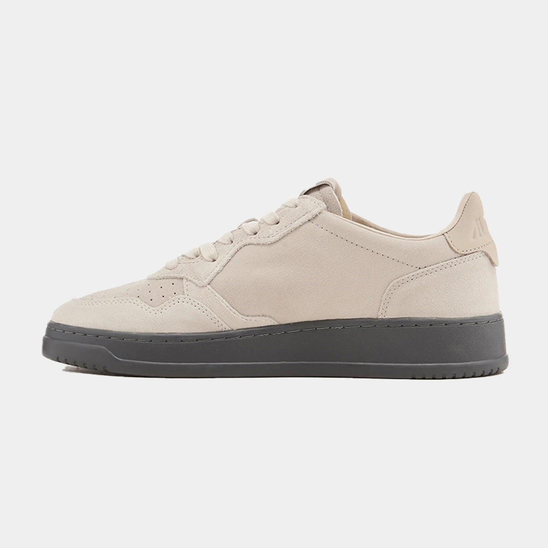 Tenis Medalist Low Gamuza Beige