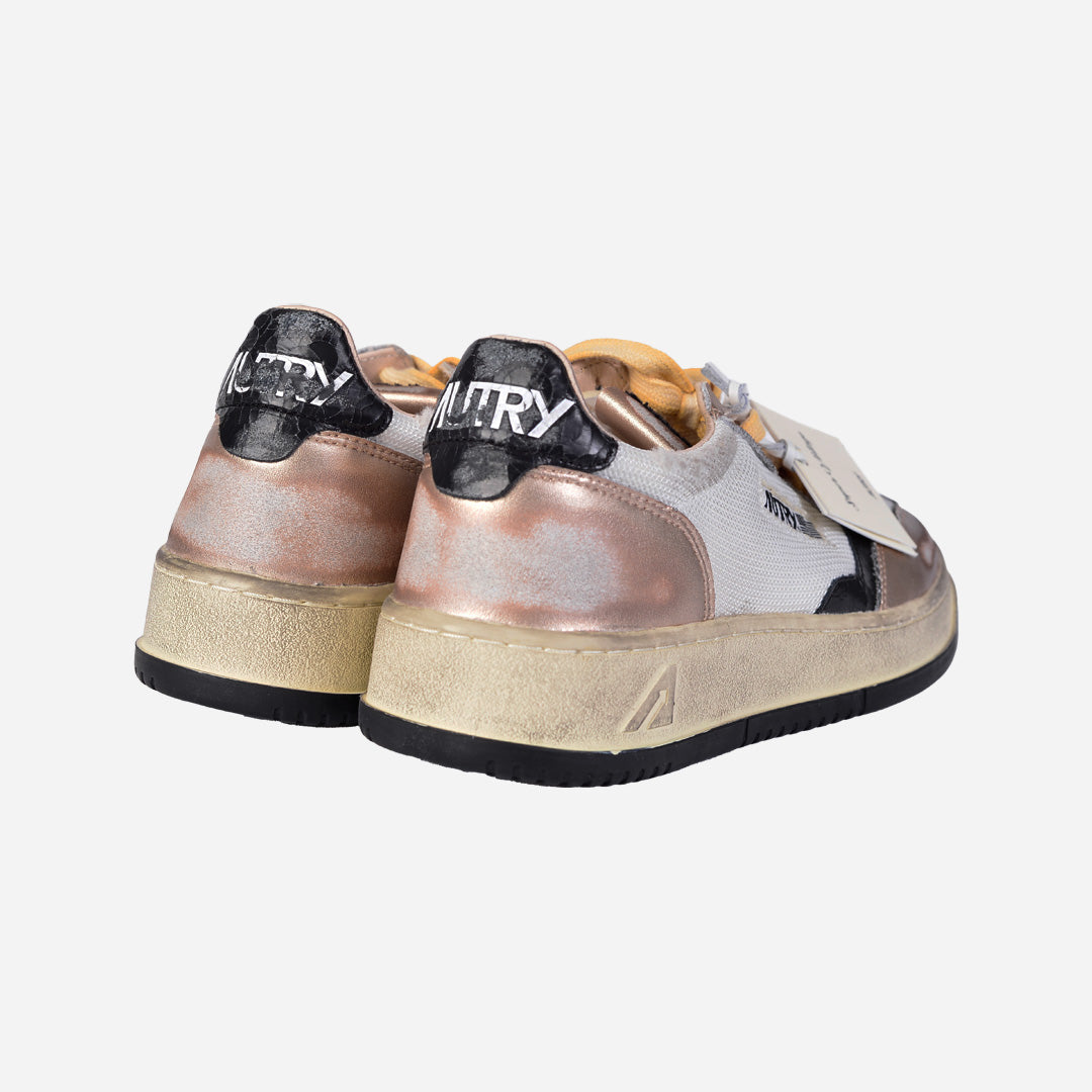 Tenis Super Vintage Low Top Dorado