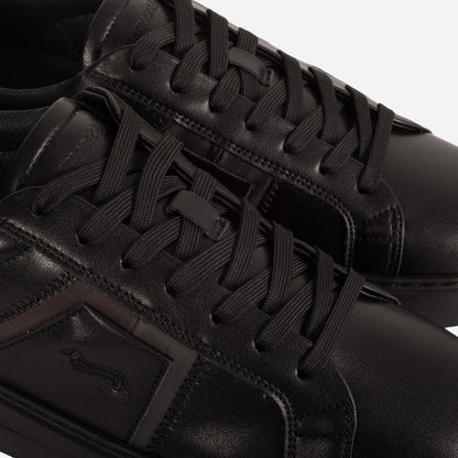 Sneaker Negro