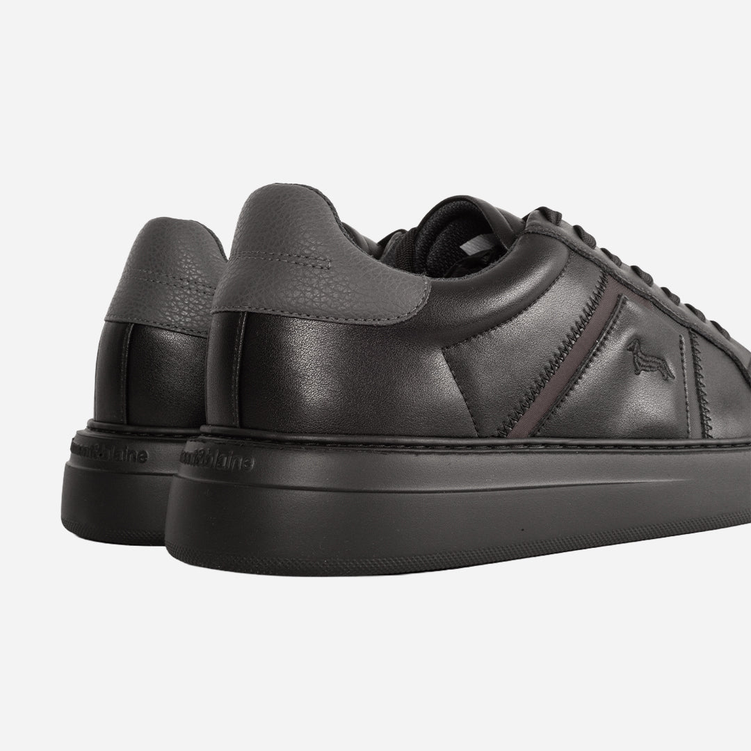 Sneaker Negro